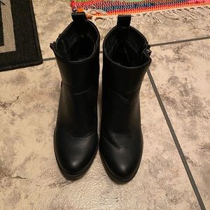 Rampage ankle boots